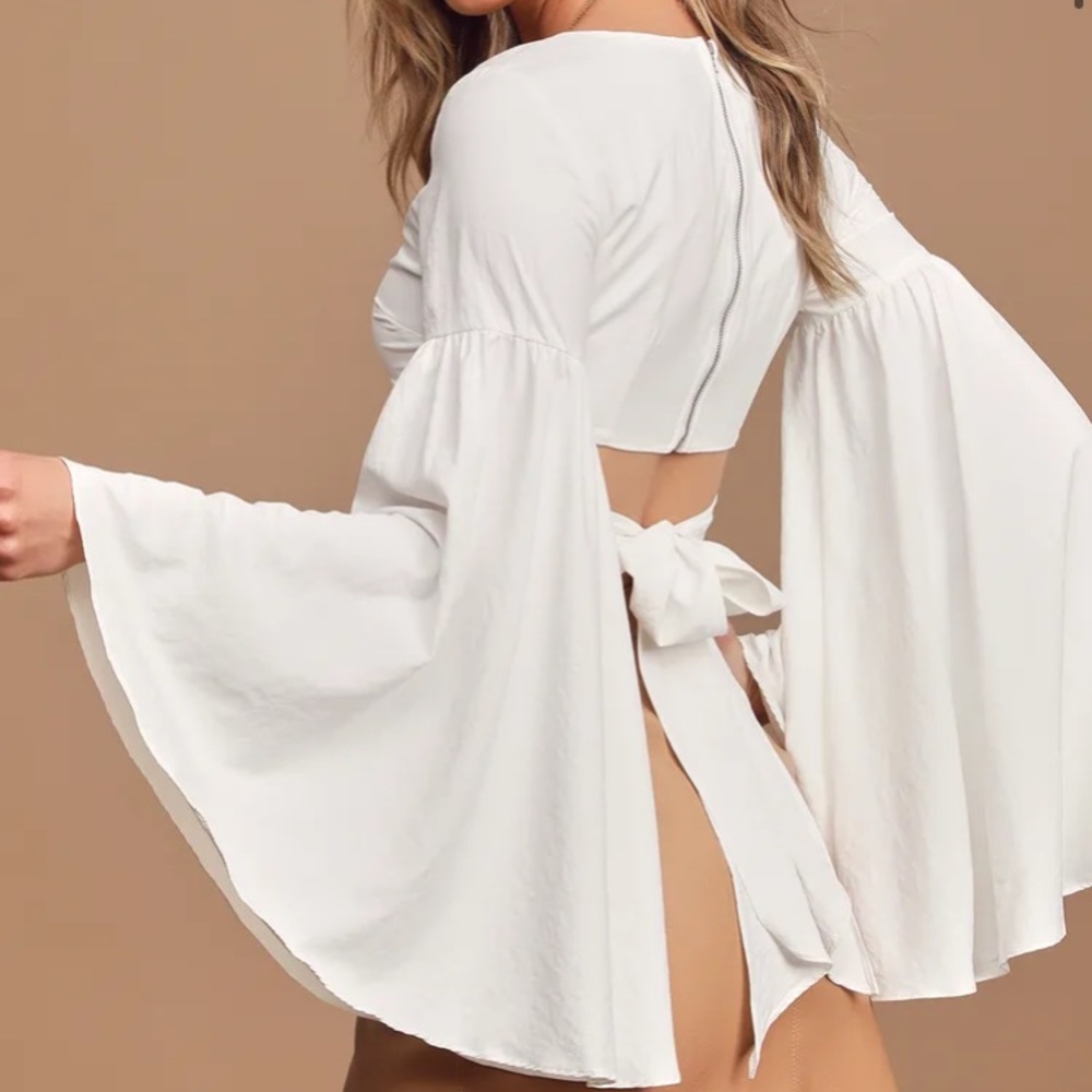 Lulu’s Bell Sleeve Top
